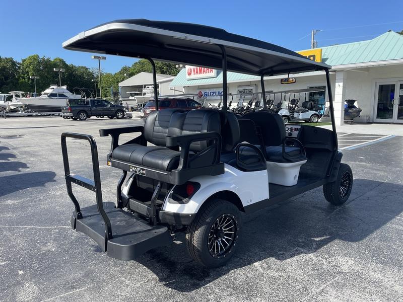2023 E-Z-GO Express™ L6 Gas Bright White