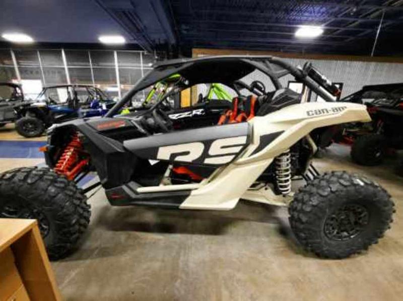2023 Can-Am® Maverick X3 X rs Turbo RR With Smart-Shox Desert Tan / Carbon Black / Magma - Image 2